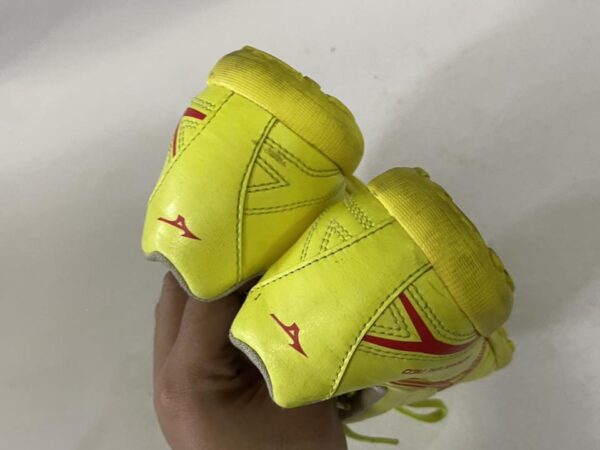 Giày 2hand Đá Banh Hiệu Mizuno