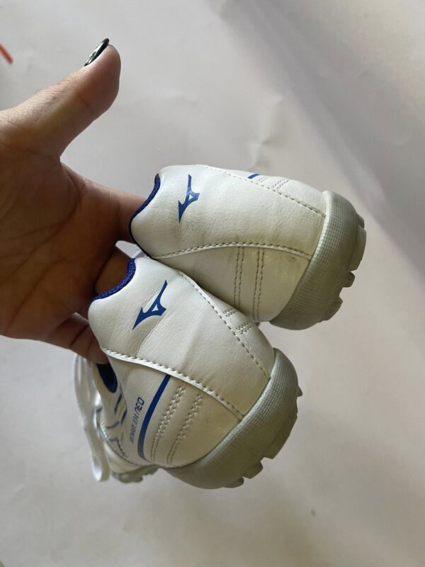 Giày 2hand Đá Banh Hiệu Mizuno