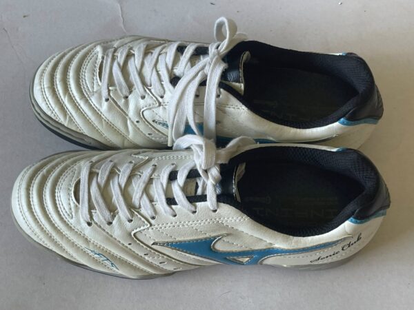 Giày Đá Banh 2hand Hiệu Mizuno