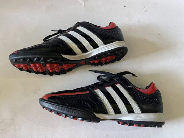 Giày Đá Bóng 2hand Hiệu Adidas