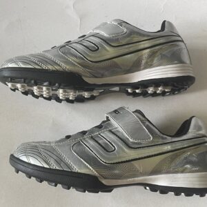 Giày Đá Banh 2hand