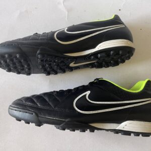Giày Đá Banh 2hand Hiệu Nike