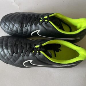 Giày Đá Banh 2hand Hiệu Nike