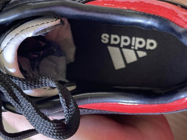 Giày Đá Bóng 2hand Hiệu Adidas