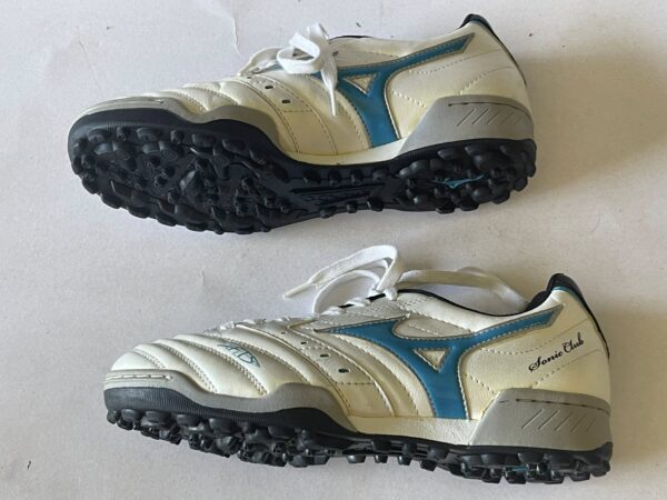 Giày Đá Banh 2hand Hiệu Mizuno