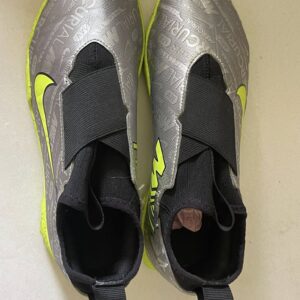 Giày Đá Banh 2hand Hiệu Nike