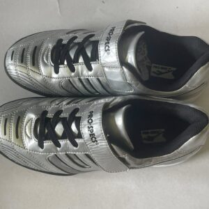 Giày Đá Banh 2hand