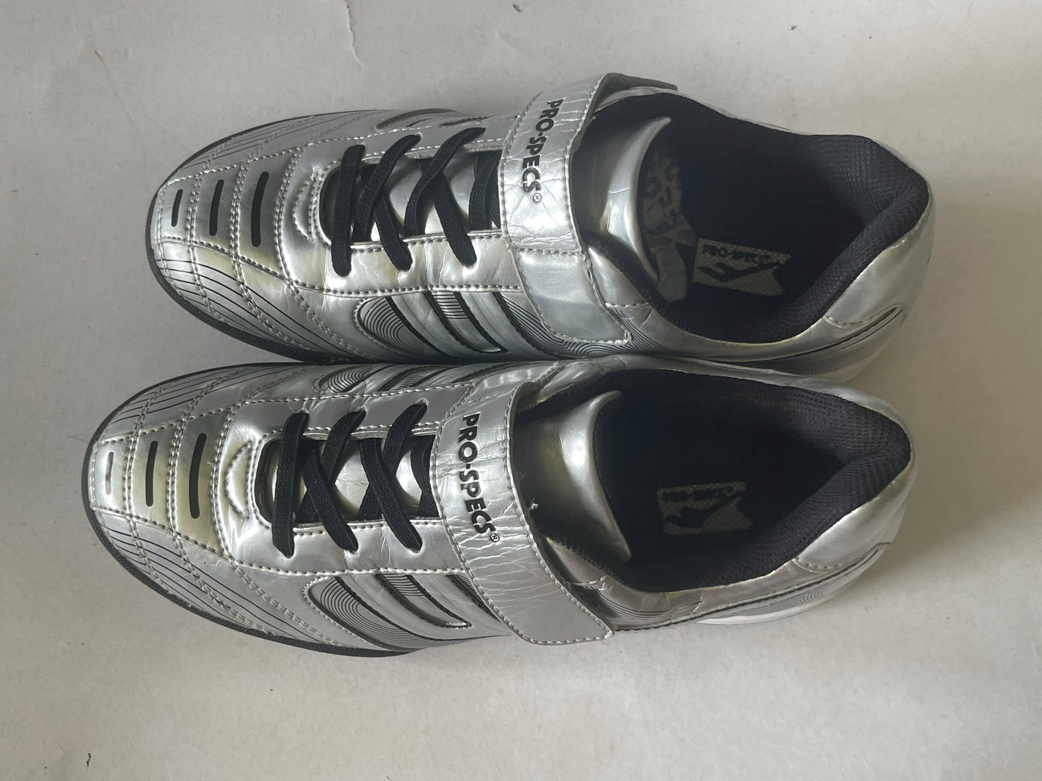 Giày Đá Banh 2hand Giày Đá Banh 2hand