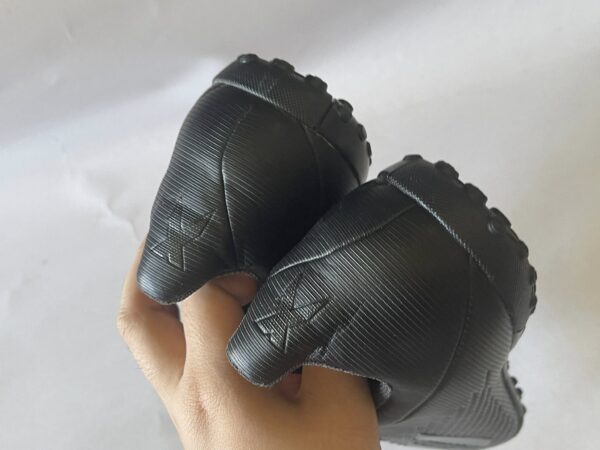 Giày Đá Banh 2hand Hiệu Adidas