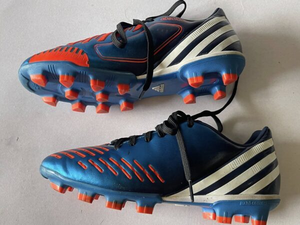 Giày Đá Bóng 2hand Hiệu Adidas