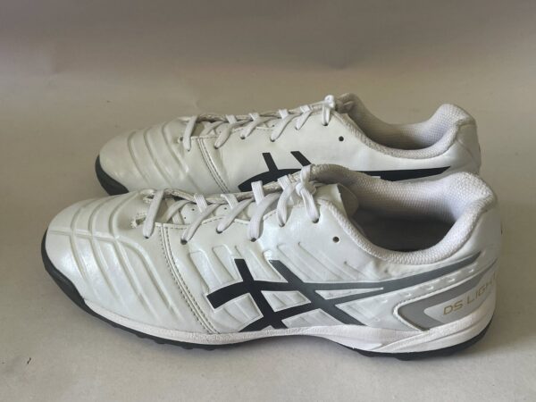Giày Đá Banh 2hand Hiệu Asics