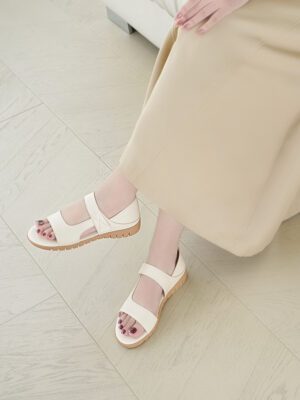Sự yêu thích dành cho giày sandal nữ secondhand đến từ nhiều lý do thiết thực