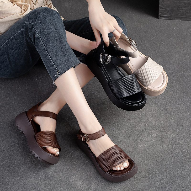 Giày Sandal Nữ Secondhand Vẻ Đẹp Của Thời Trang Thông Minh