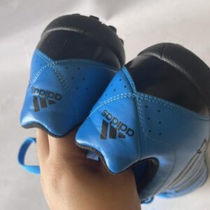 Giày Đá Banh 2hand Hiệu Adidas