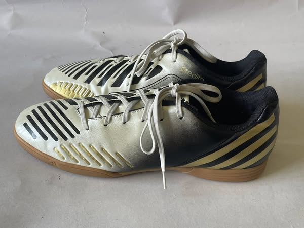 Giày Đá Banh 2hand Hiệu Adidas Giày Đá Banh 2hand Hiệu Adidas