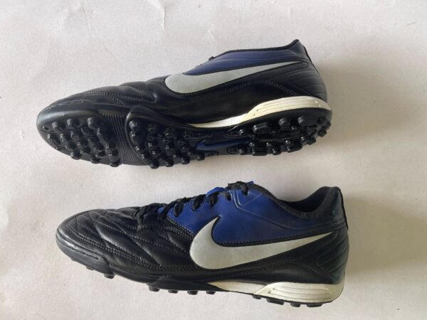 Giày Đá Banh 2hand Hiệu Nike
