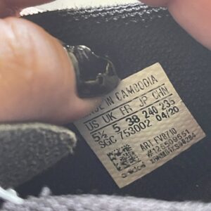 Giày Đá Banh 2hand Hiệu Adidas