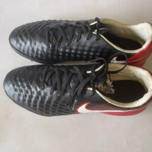 Giày Đá Banh 2hand Hiệu Nike