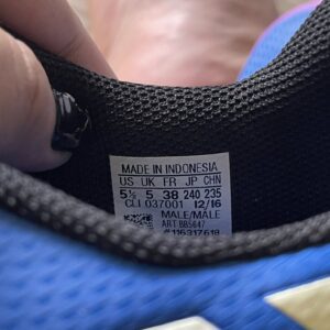 Giày Đá Banh 2hand Hiệu Adidas