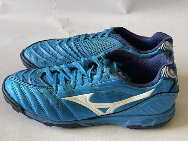 Giày Đá Banh 2hand Hiệu Mizuno