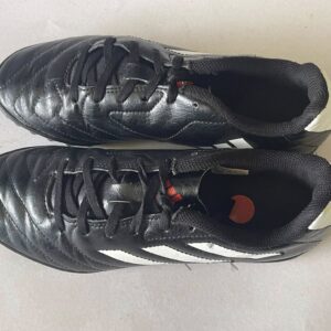 Giày Đá Banh 2hand Hiệu Adidas