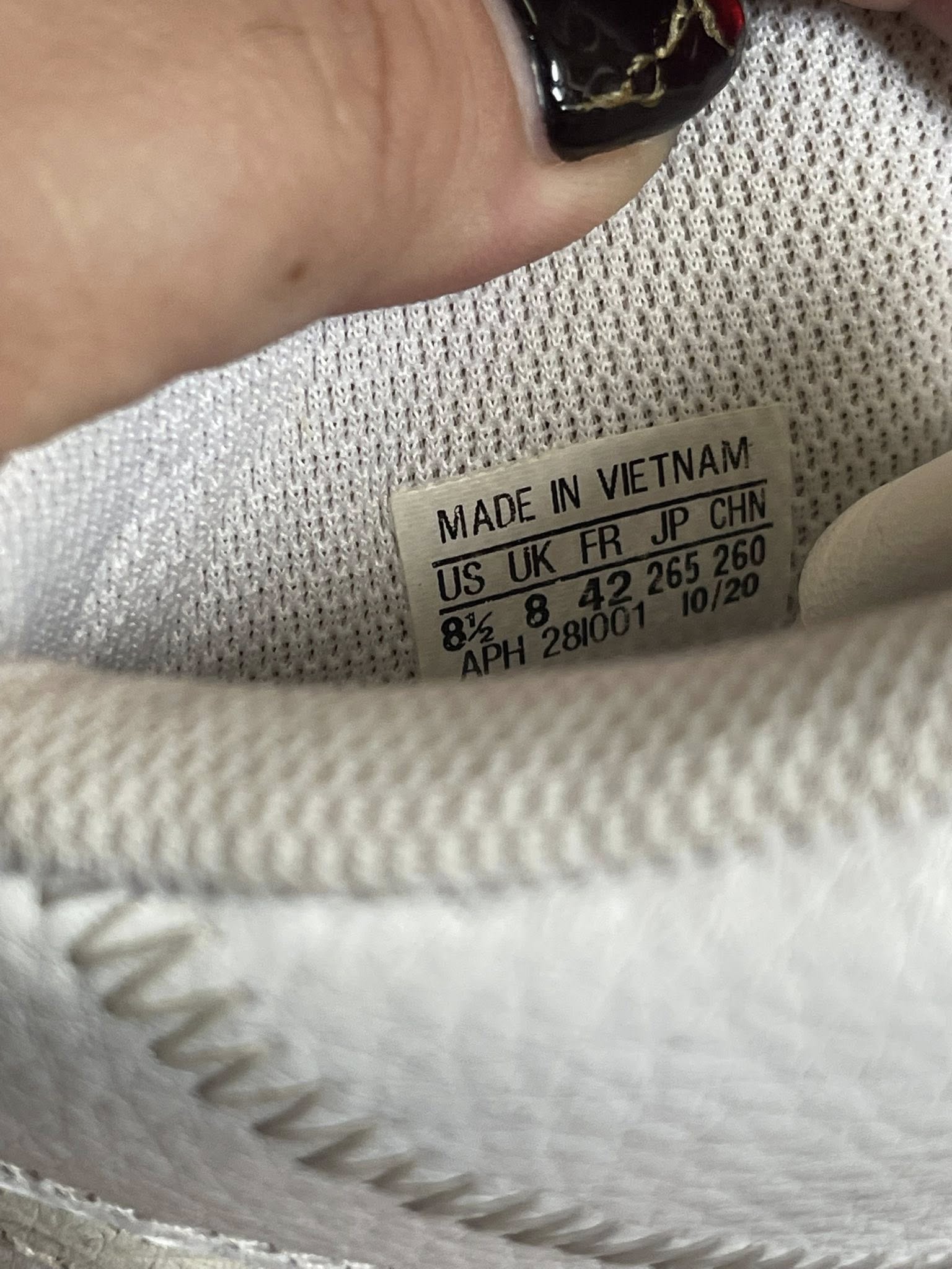 Giày Thể thao 2hand Hiệu Adidas Giày Thể thao 2hand Hiệu Adidas