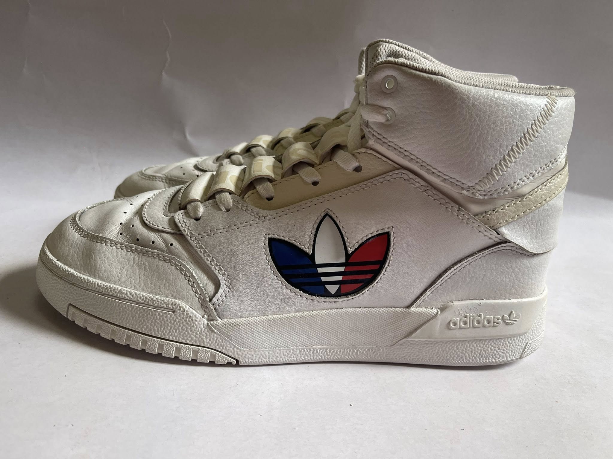 Giày Thể thao 2hand Hiệu Adidas Giày Thể thao 2hand Hiệu Adidas