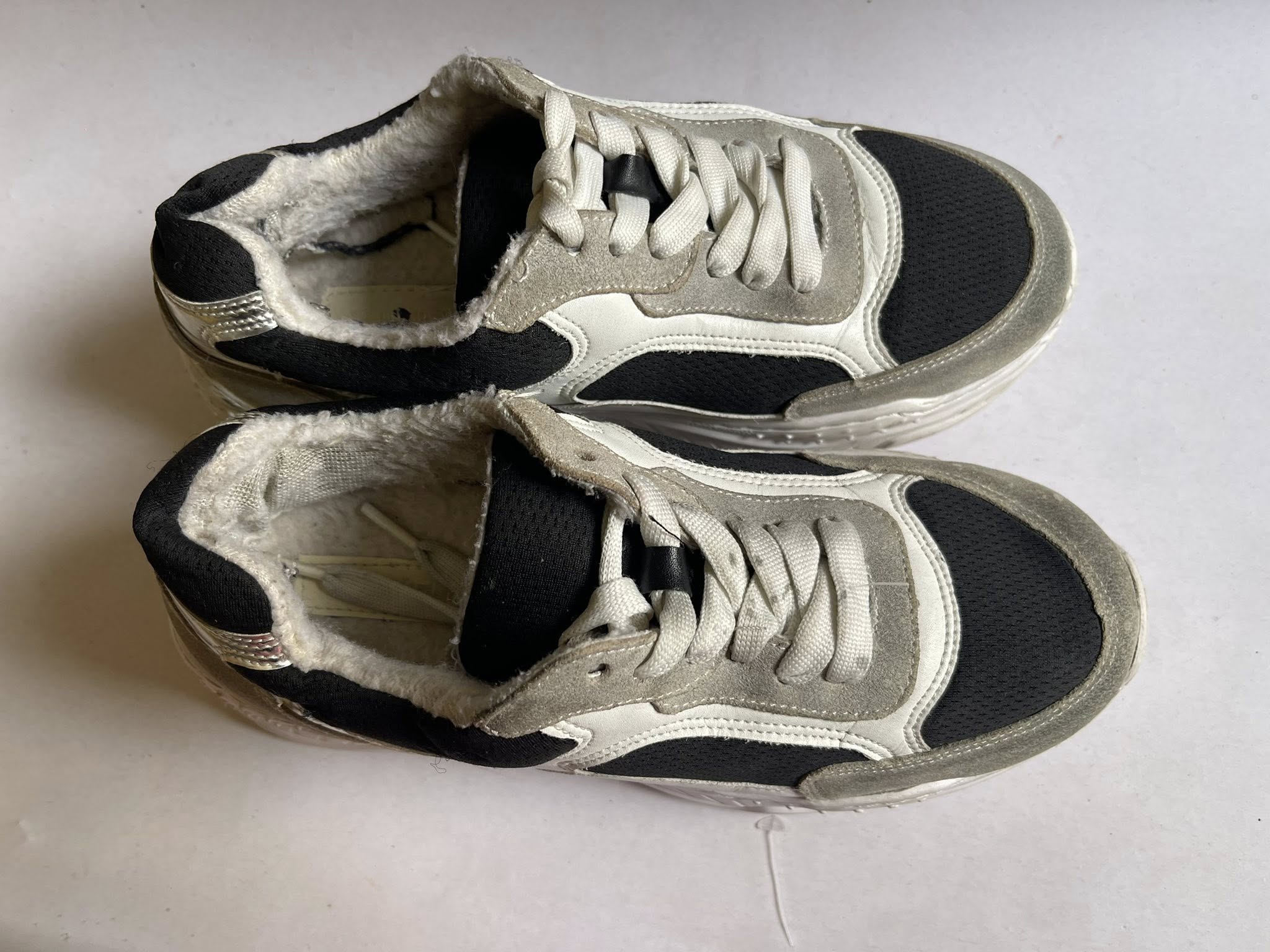 Giày Thể thao 2hand Giày Thể thao 2hand