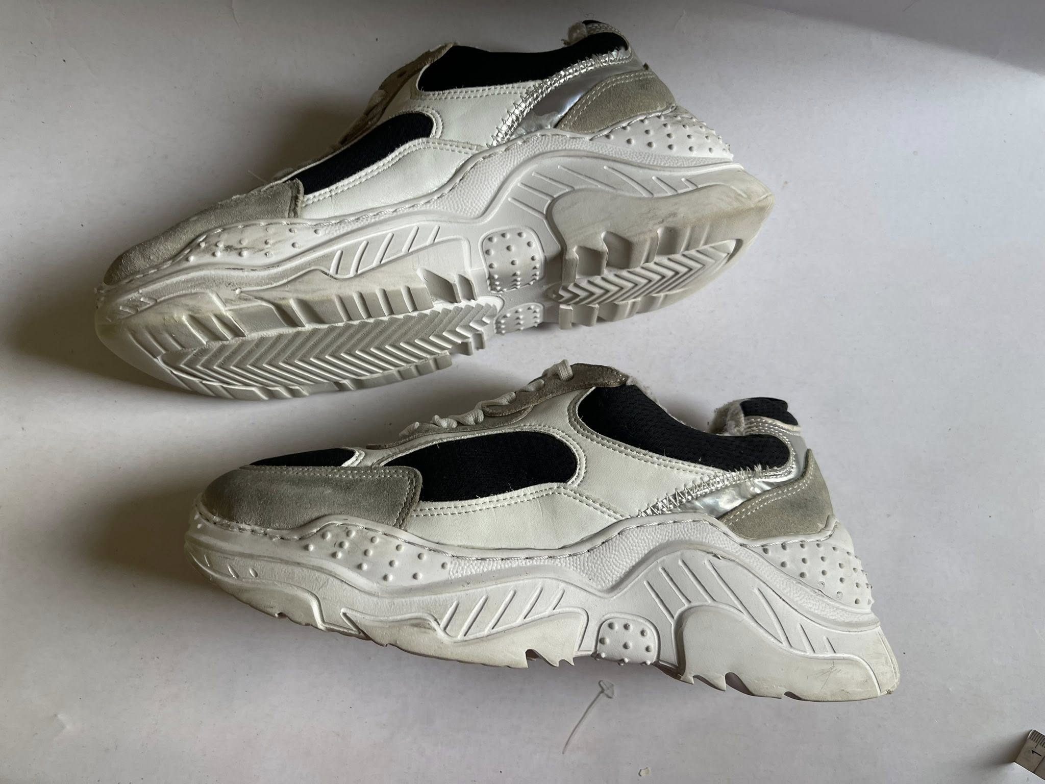 Giày Thể thao 2hand Giày Thể thao 2hand