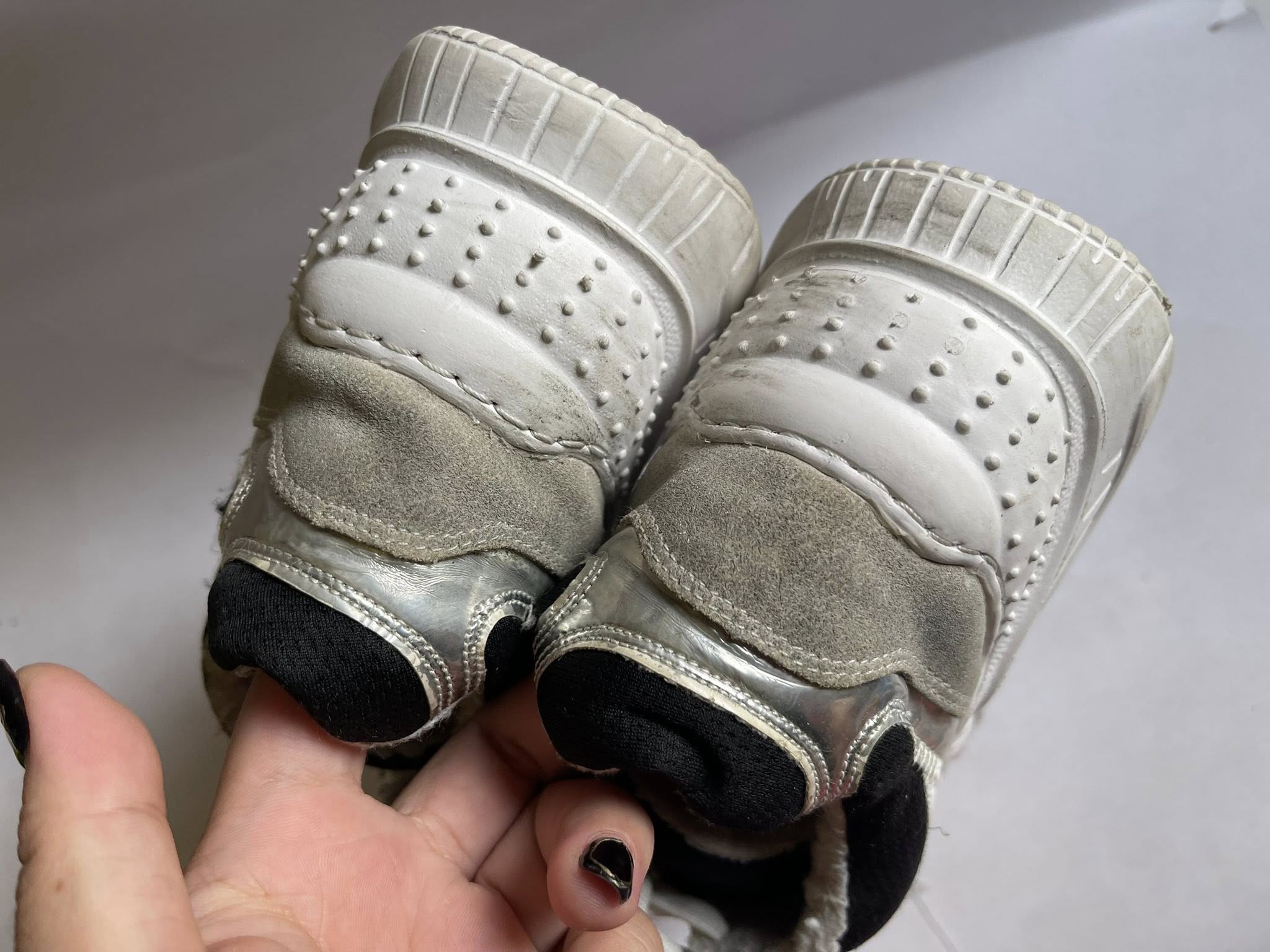 Giày Thể thao 2hand Giày Thể thao 2hand