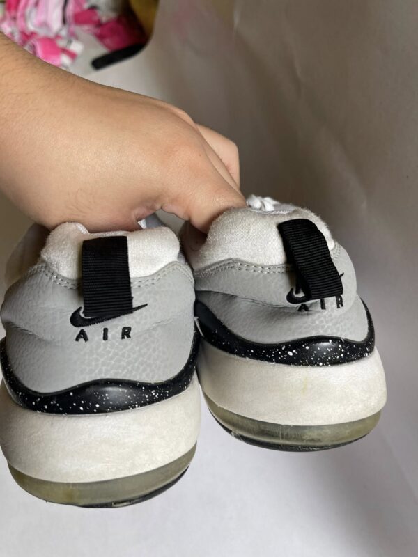 Giày Thể Thao 2hand Hiệu Nike