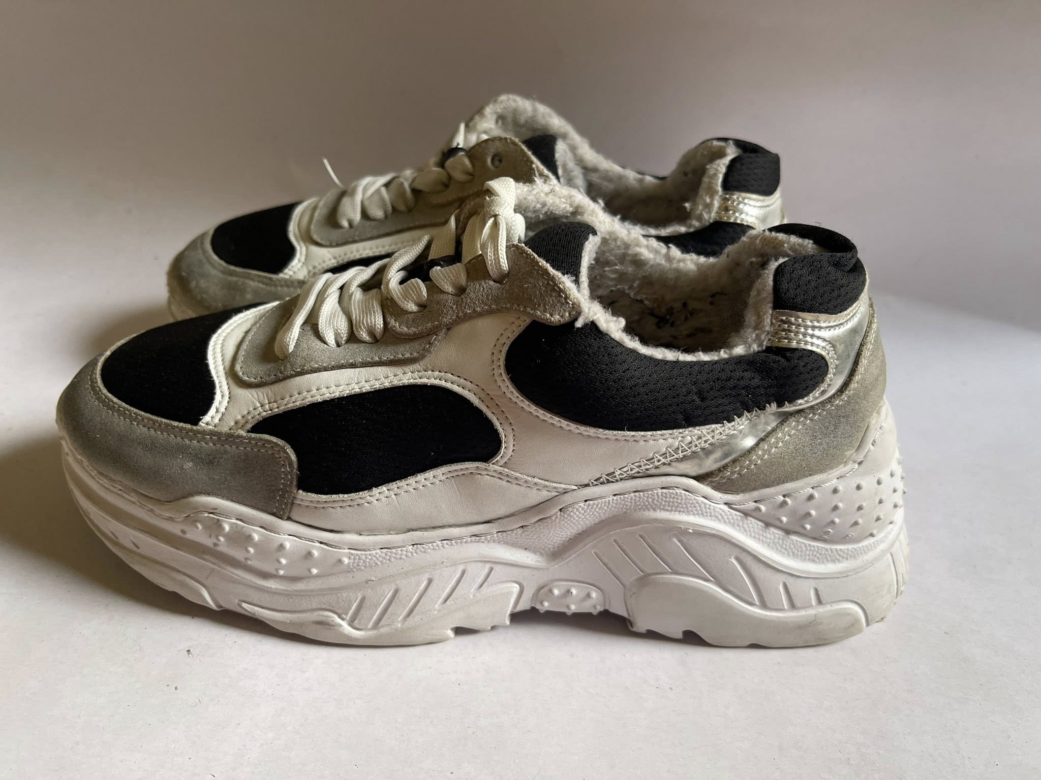 Giày Thể thao 2hand Giày Thể thao 2hand