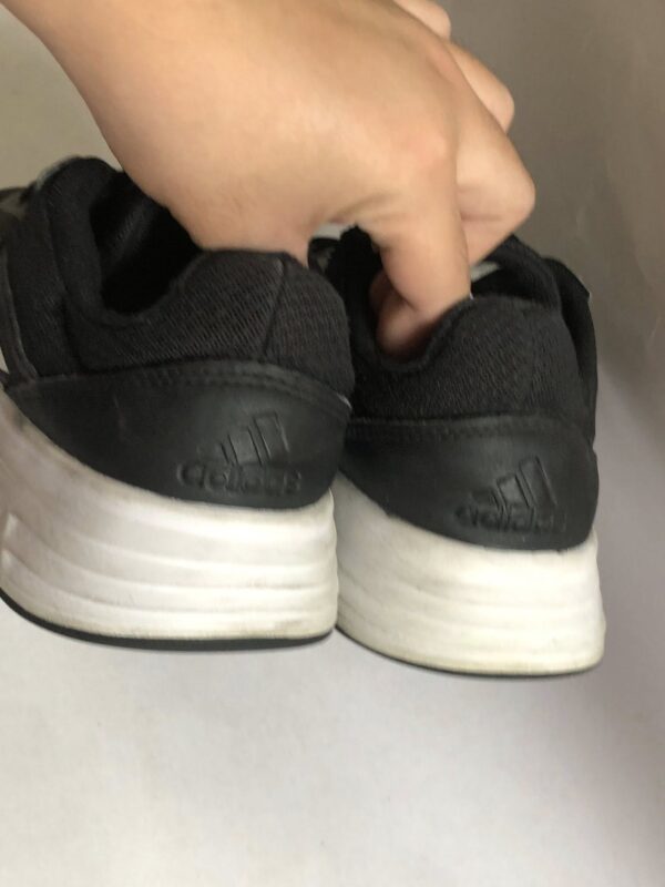 Giày Thể Thao 2hand Hiệu Adidas