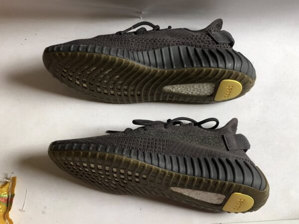 Giày Thể Thao 2hand Hiệu Adidas