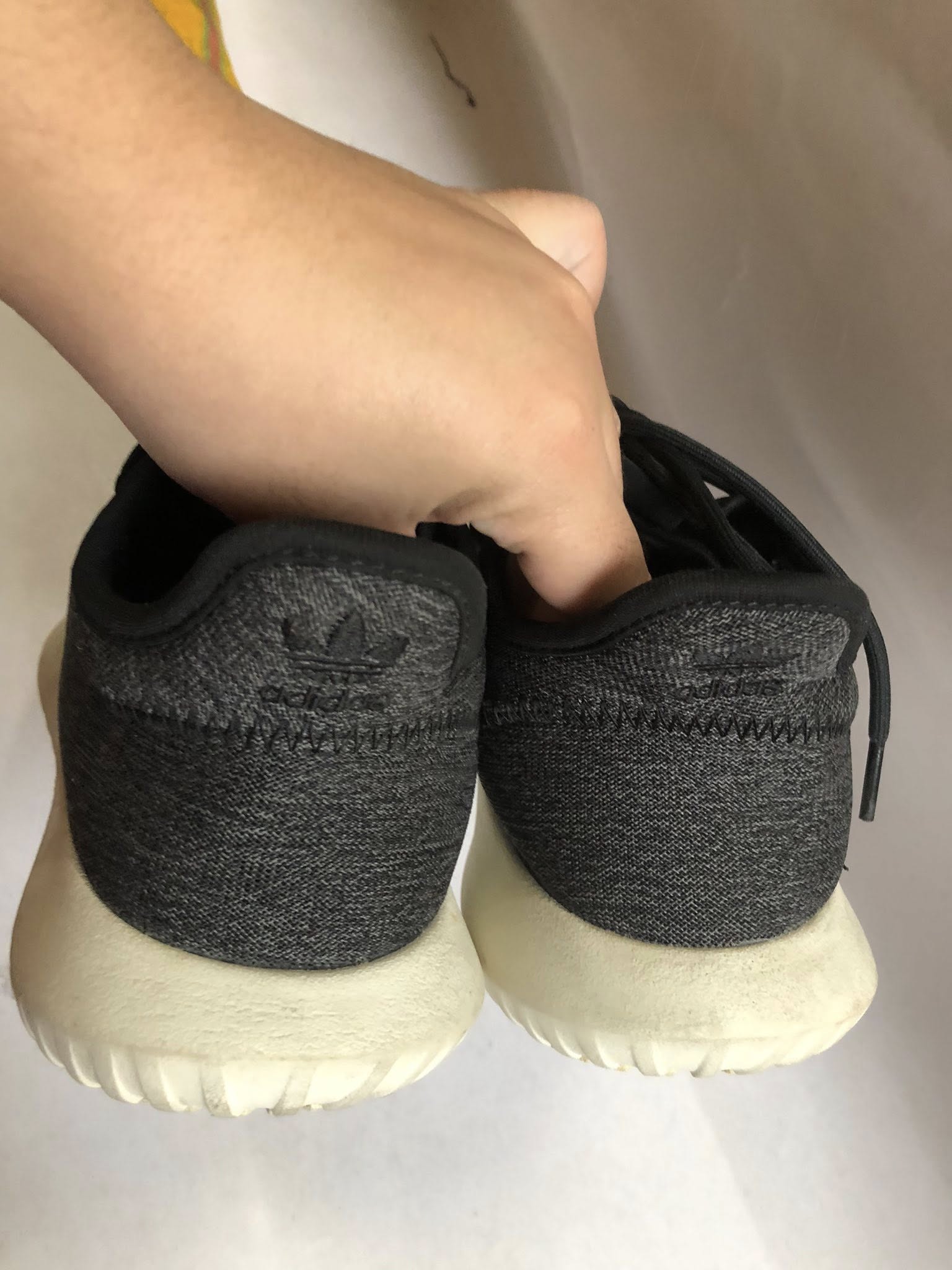 Giày Thể Thao 2hand Hiệu Adidas Giày Thể Thao 2hand Hiệu Adidas