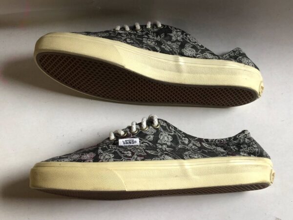 Giày Thể Thao 2hand Hiệu Vans
