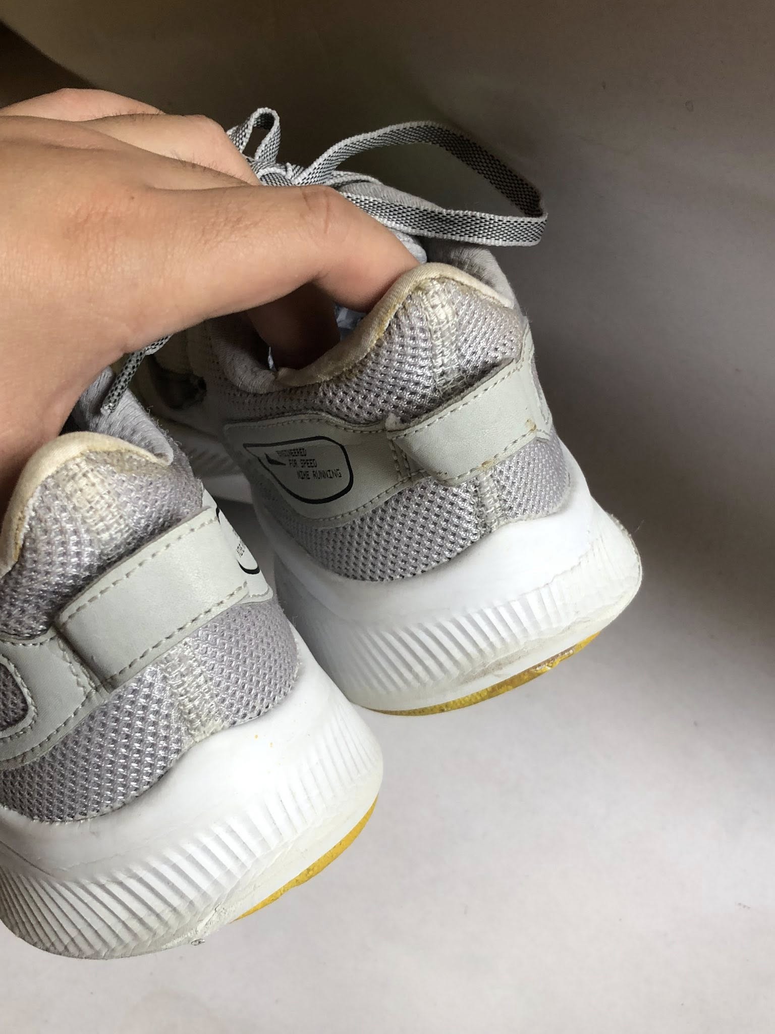 Giày Thể Thao 2hand Hiệu Nike Giày Thể Thao 2hand Hiệu Nike