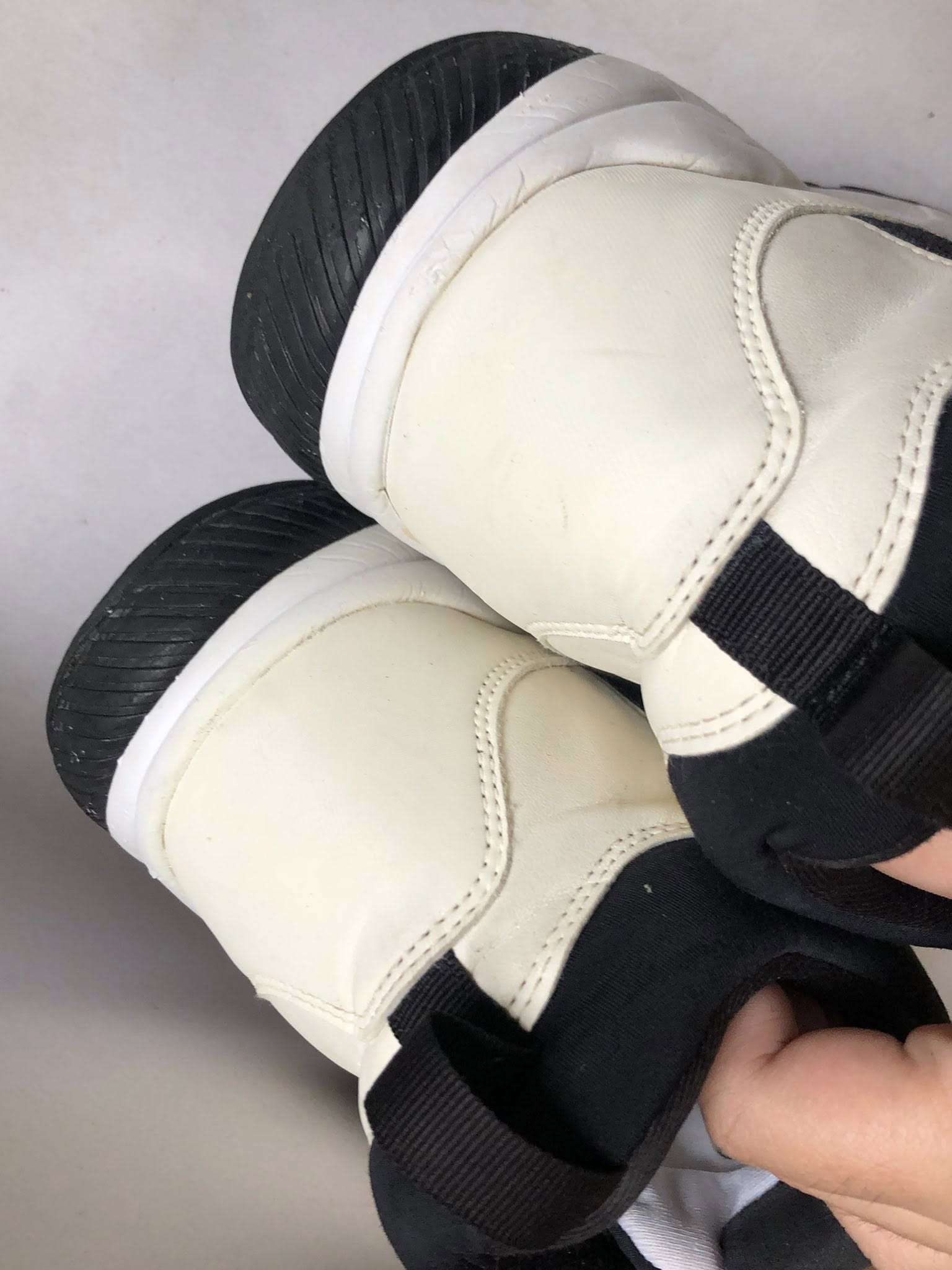 Giày Thể Thao 2hand Giày Thể Thao 2hand