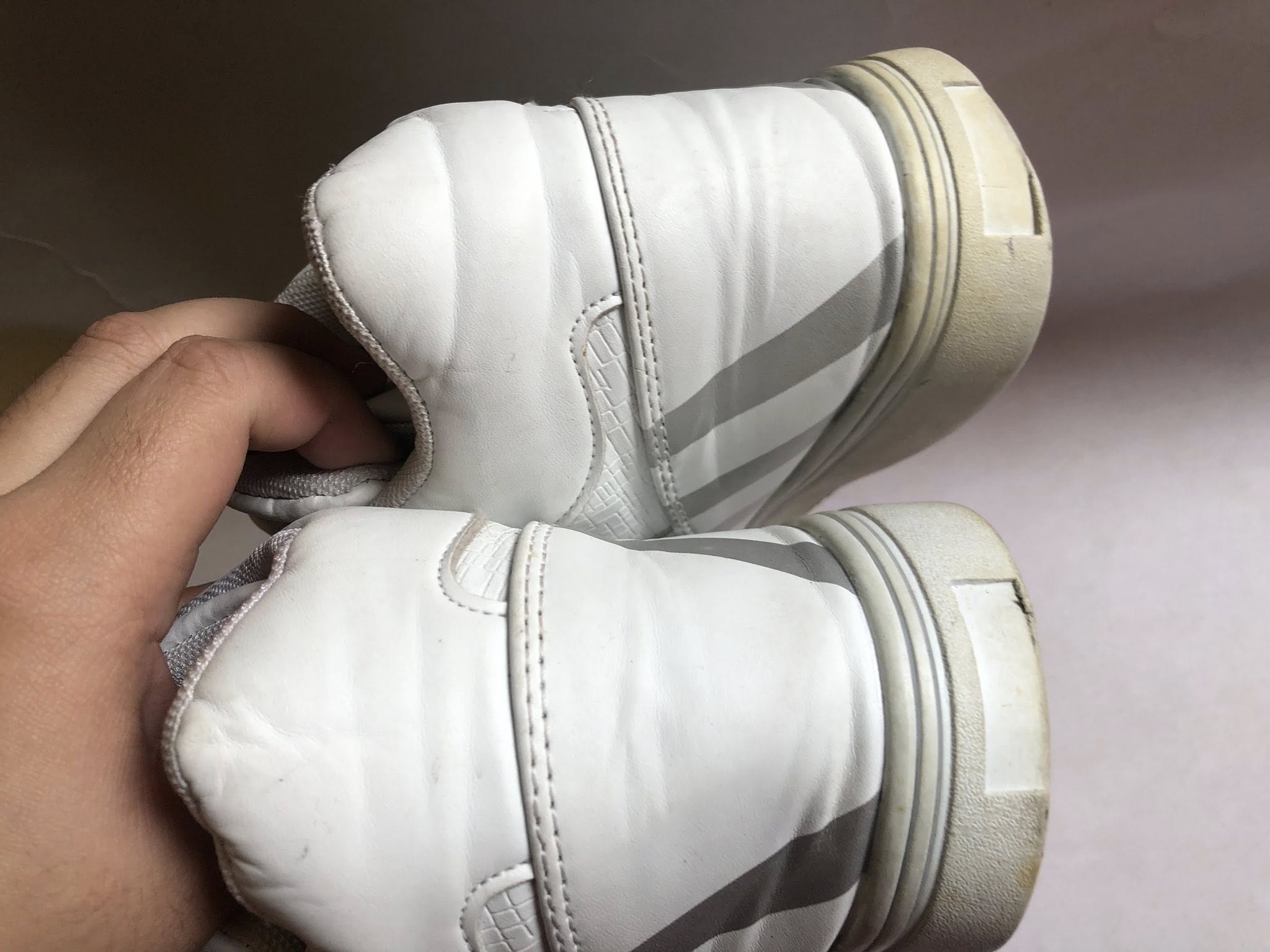 Giày Thể Thao 2hand Giày Thể Thao 2hand