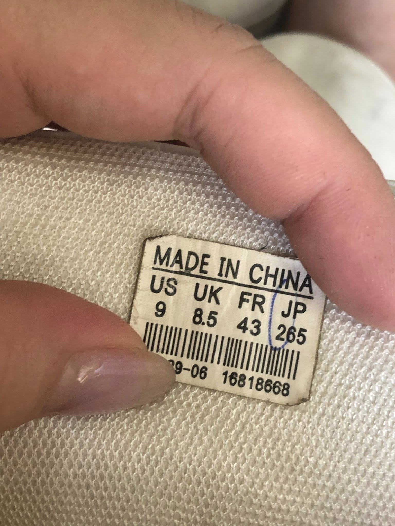 Giày Thể Thao 2hand Giày Thể Thao 2hand