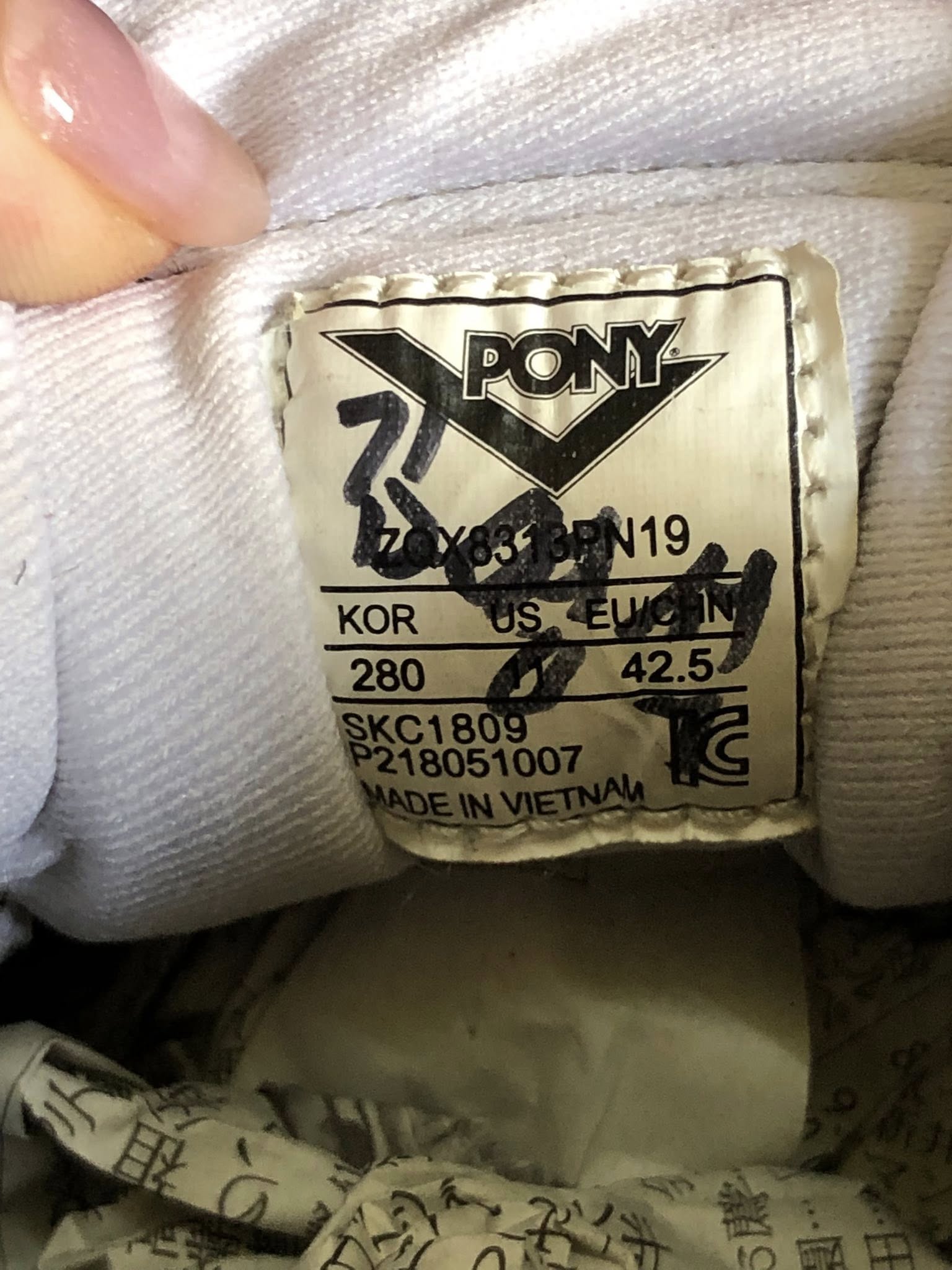 Giày Thể Thao 2hand Giày Thể Thao 2hand