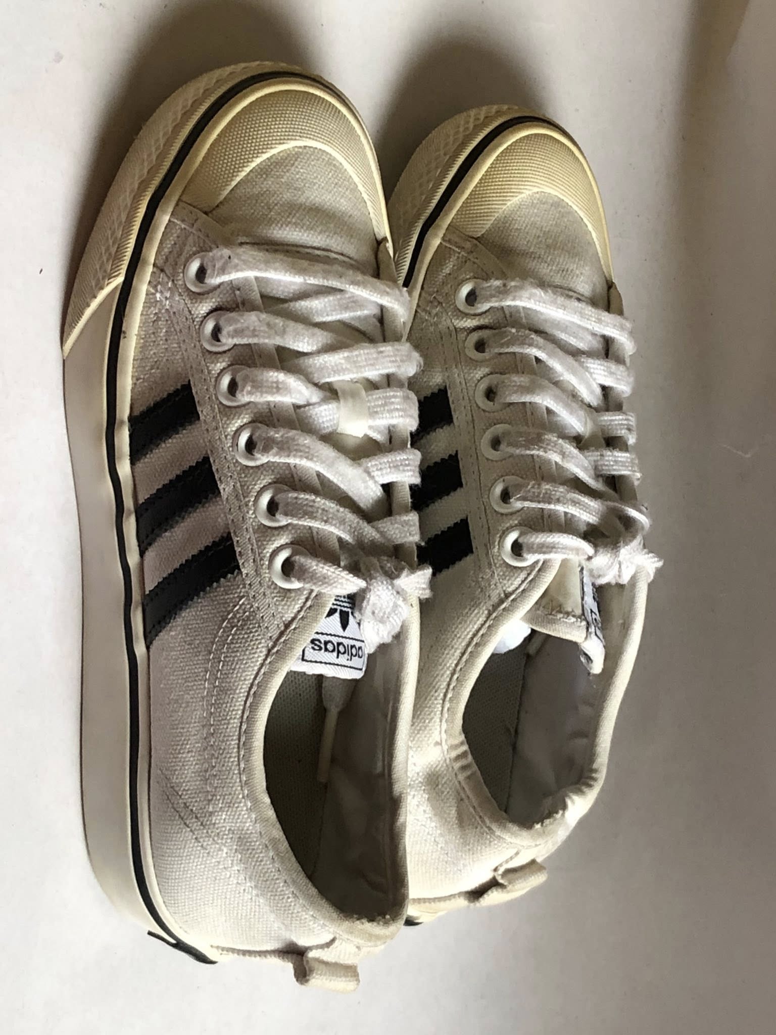 Giày Thể Thao 2hand Hiệu Adidas Giày Thể Thao 2hand Hiệu Adidas