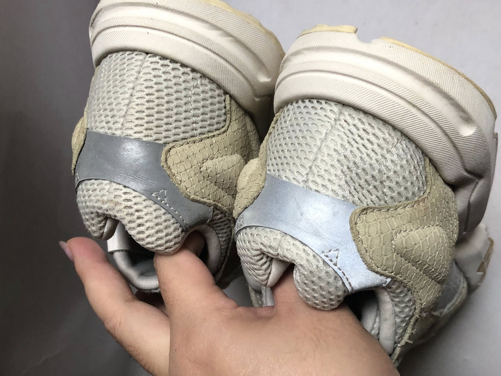 Giày Thể Thao 2hand Hiệu Adidas Giày Thể Thao 2hand Hiệu Adidas