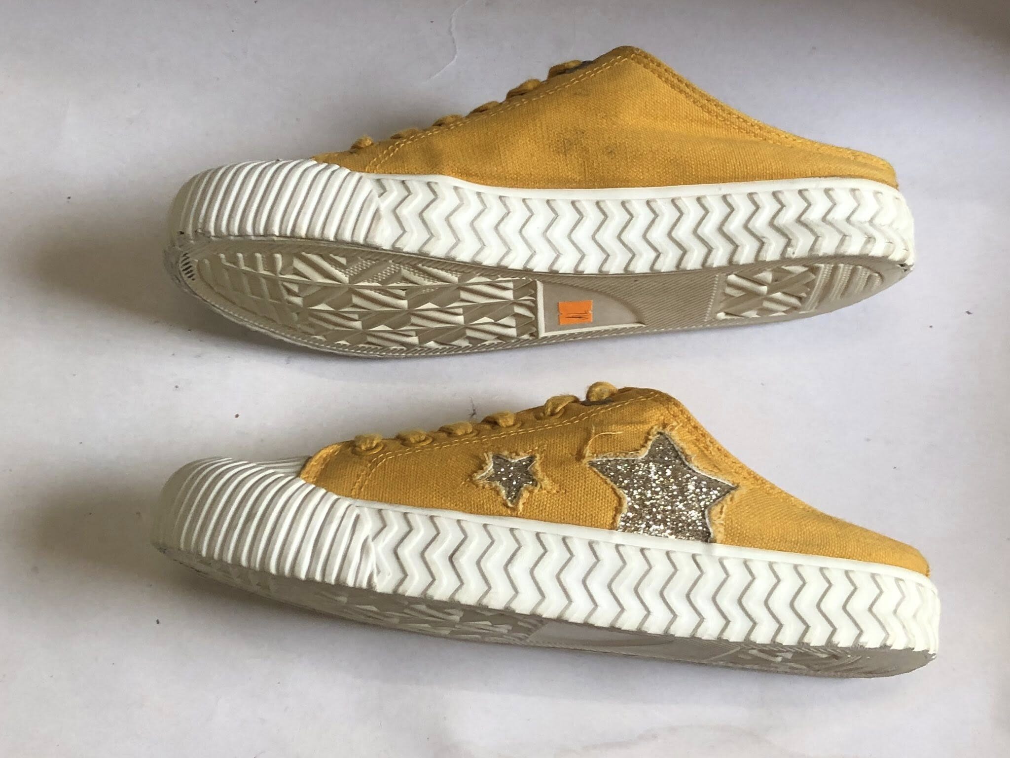 Giày Thể Thao 2hand Giày Thể Thao 2hand