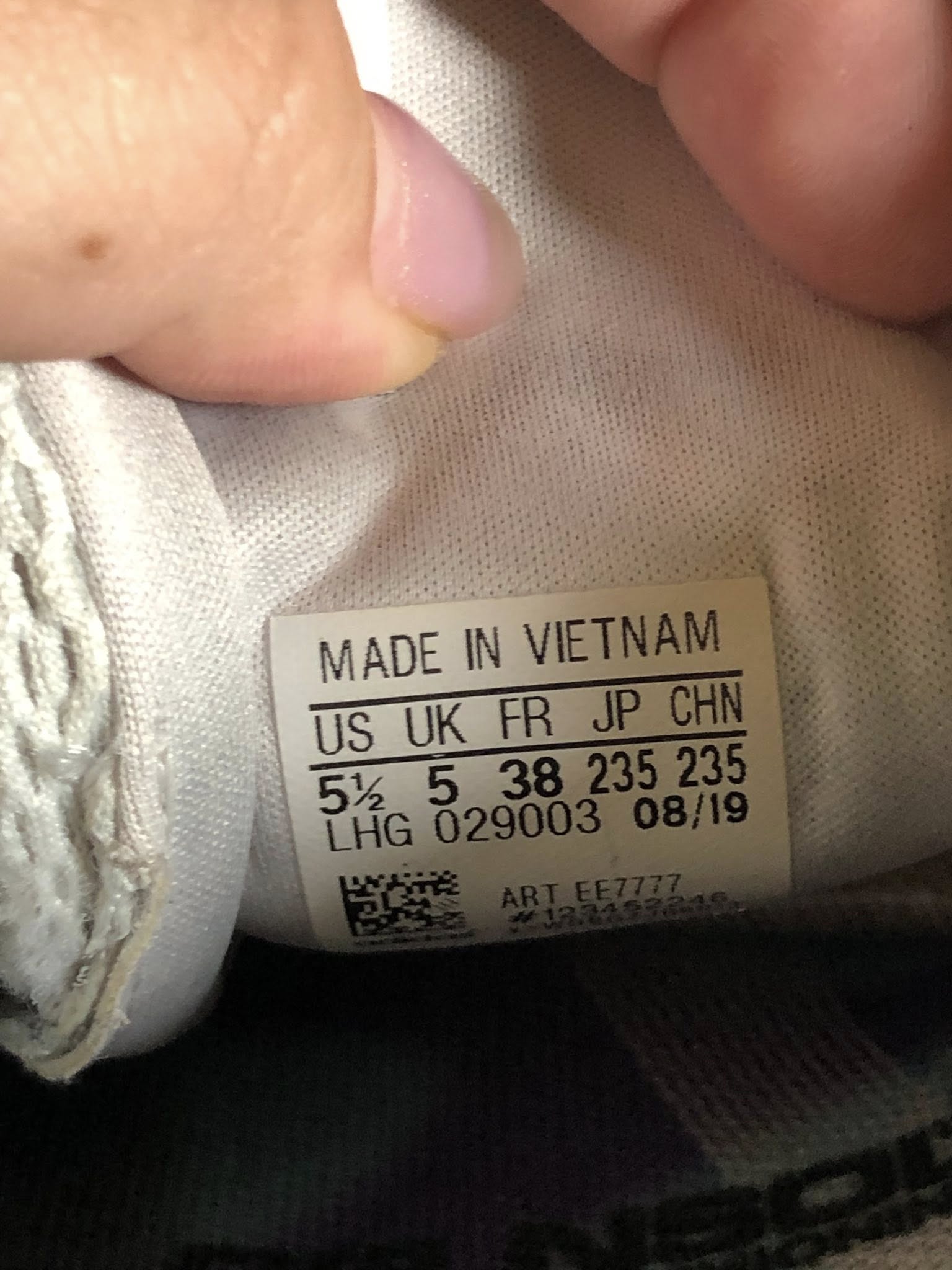 Giày Thể Thao 2hand Hiệu Adidas Giày Thể Thao 2hand Hiệu Adidas