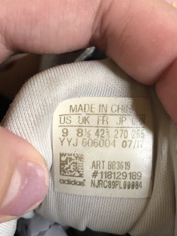 Giày Thể Thao 2hand Hiệu Adidas