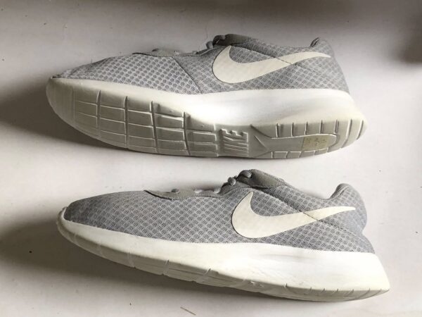 Giày Thể Thao 2hand Hiệu Nike