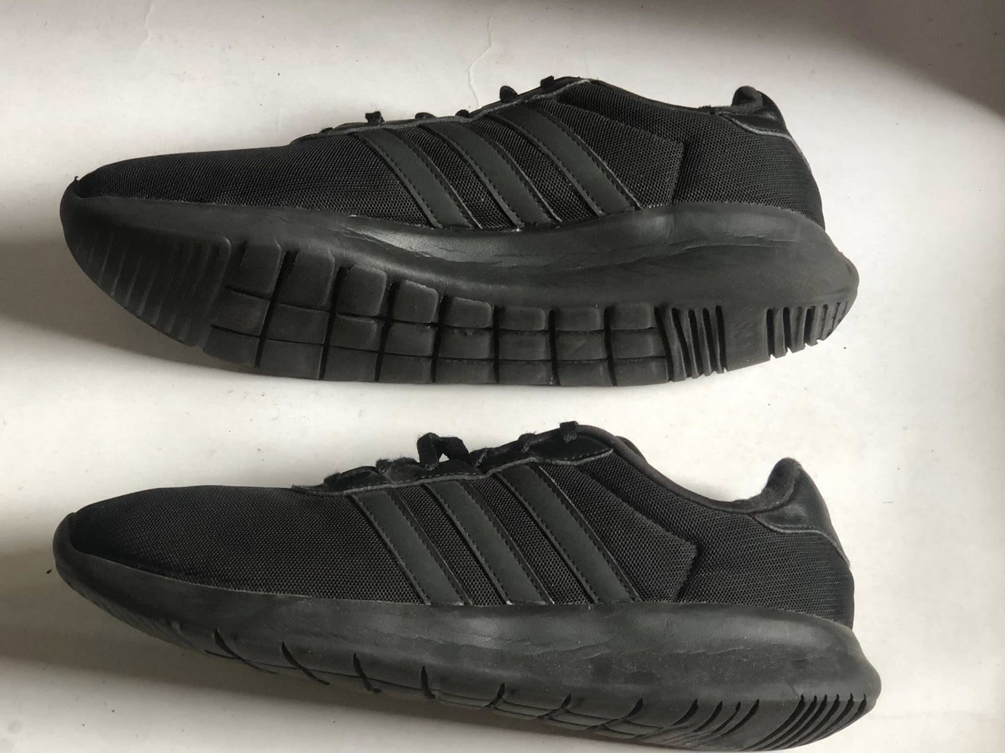 Giày Thể Thao 2hand Hiệu Adidas Giày Thể Thao 2hand Hiệu Adidas