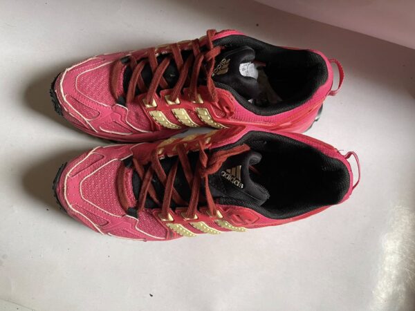 Giày Thể Thao 2hand Hiệu Adidas