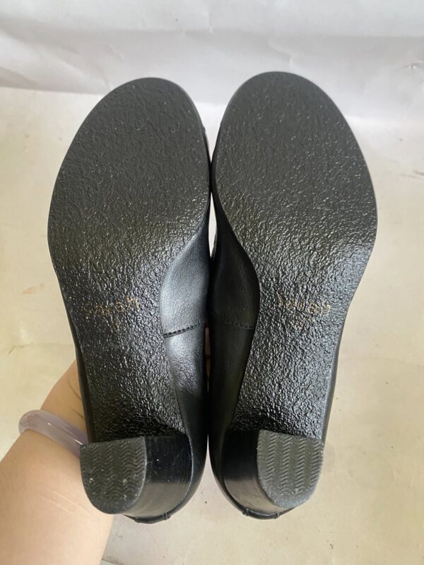 Giày Công Sở Nữ Màu Đen Cá Tính